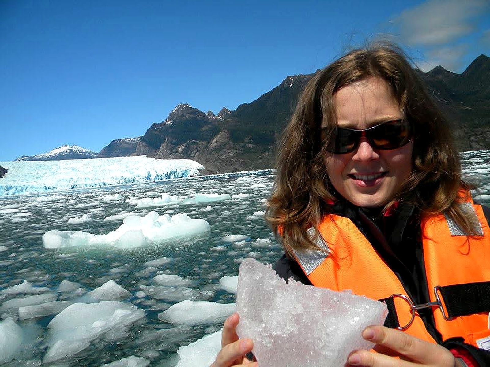 Hielo milenario en Laguna San Rafael
