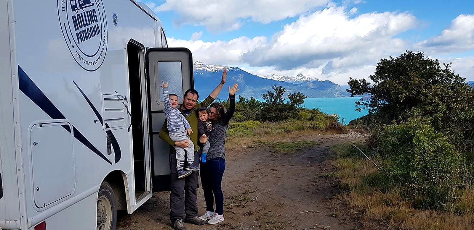 Familia en motorhome por la Carretera Austral